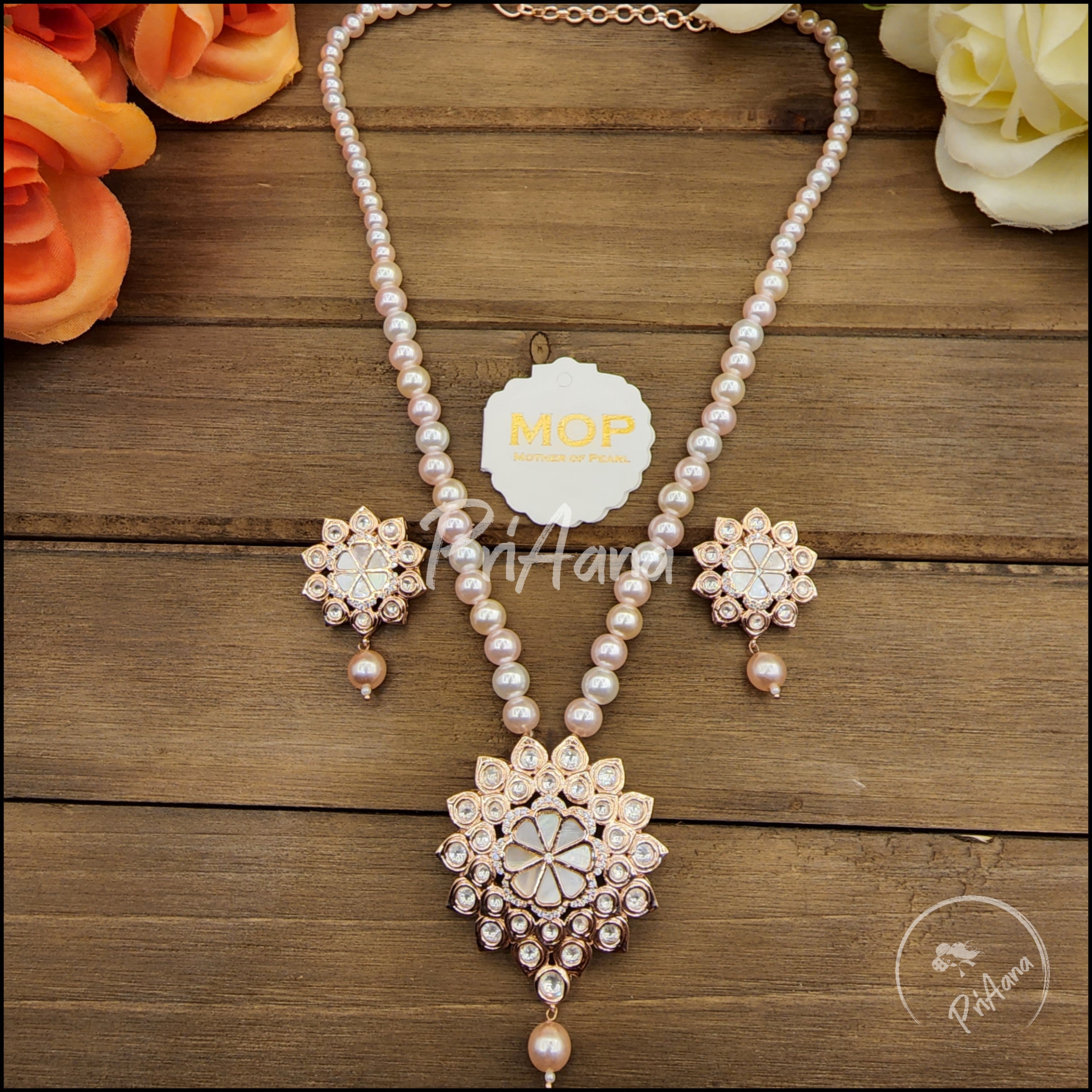 Edha Mother of Pearl Necklace Set