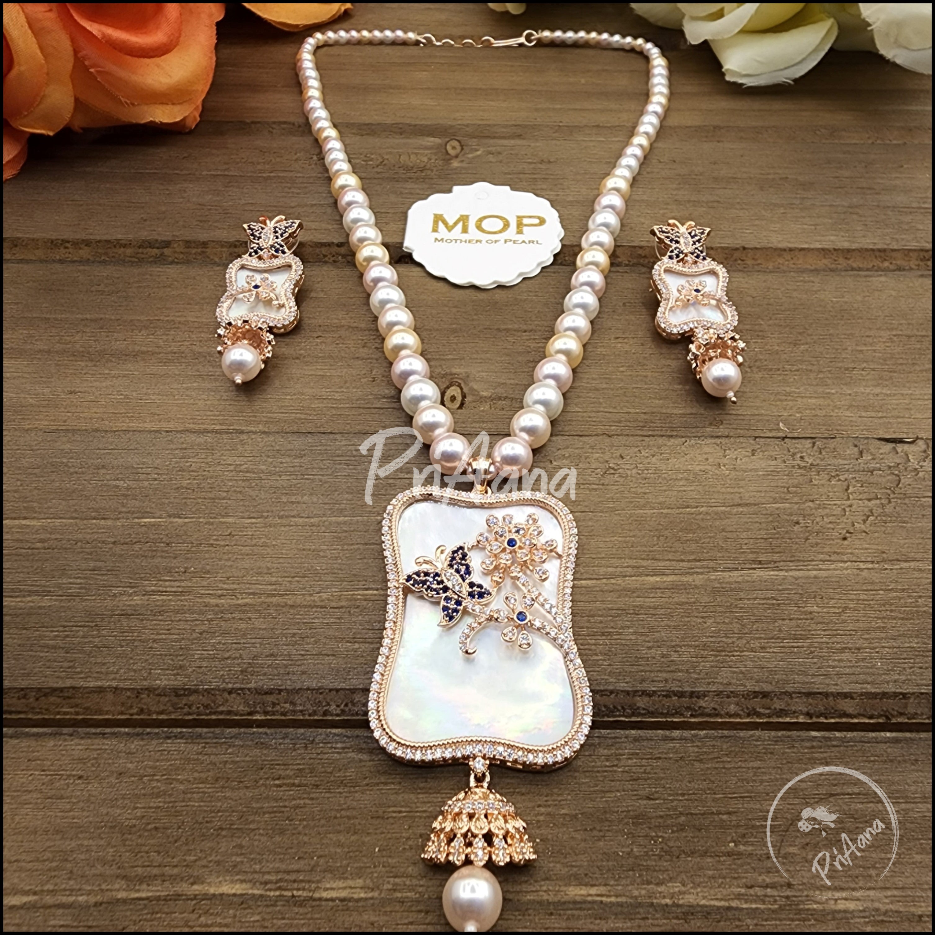 Bhavukta Mother of Pearl Necklace Set