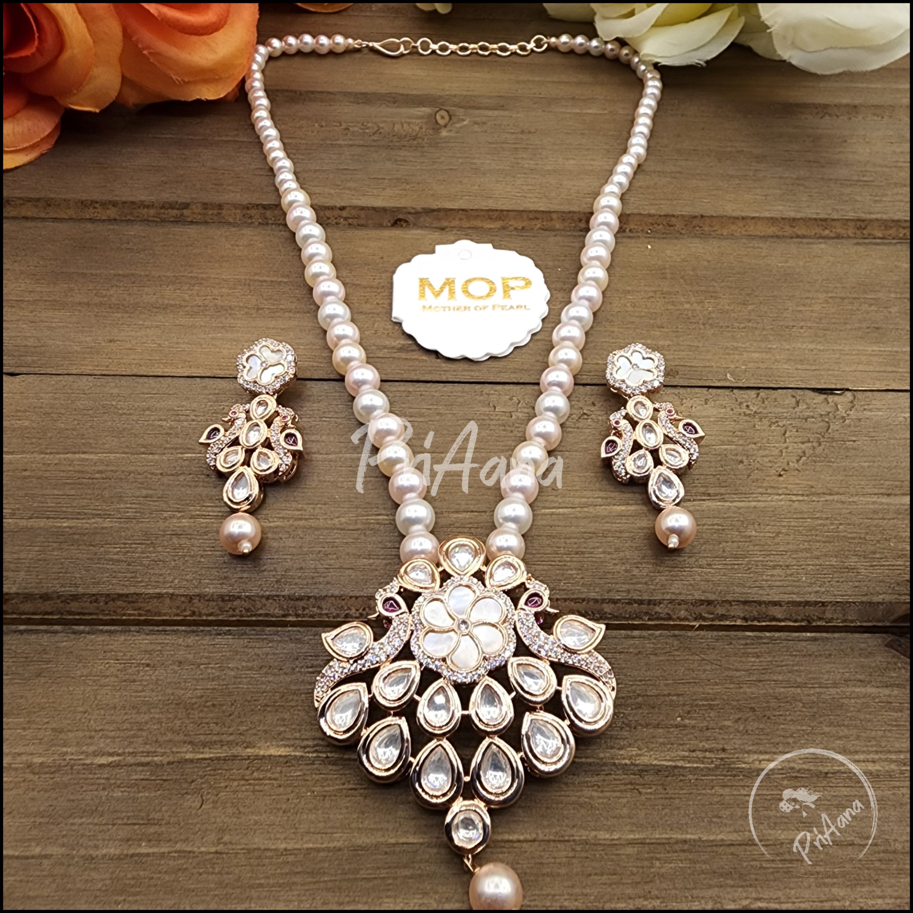 Bhandana Mother of Pearl Necklace Set