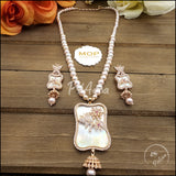 Dhruvi Mother of Pearl Necklace Set