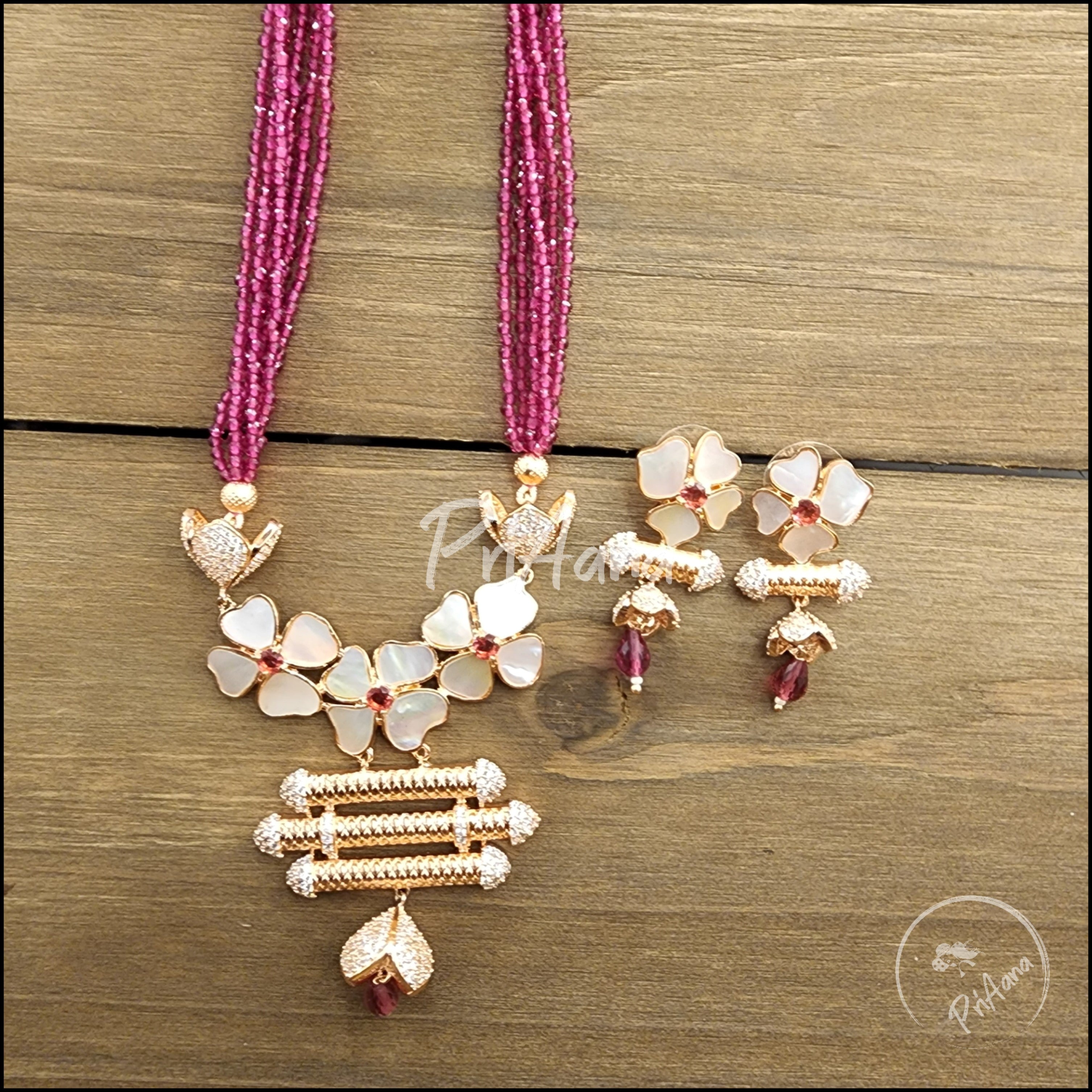 Dhara Mother of Pearl Necklace Set