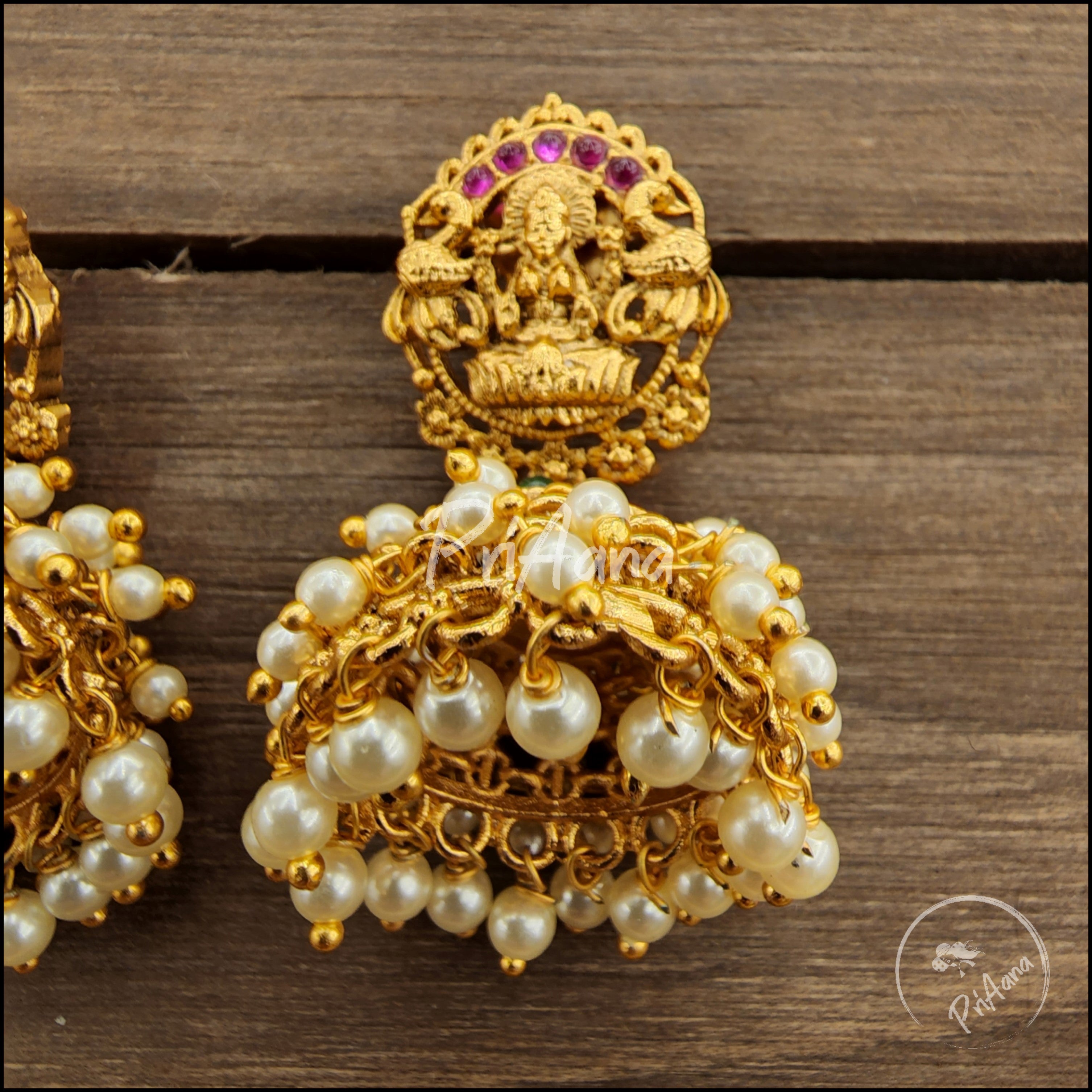 Avvai Temple Jewelry Pearl Choker Set