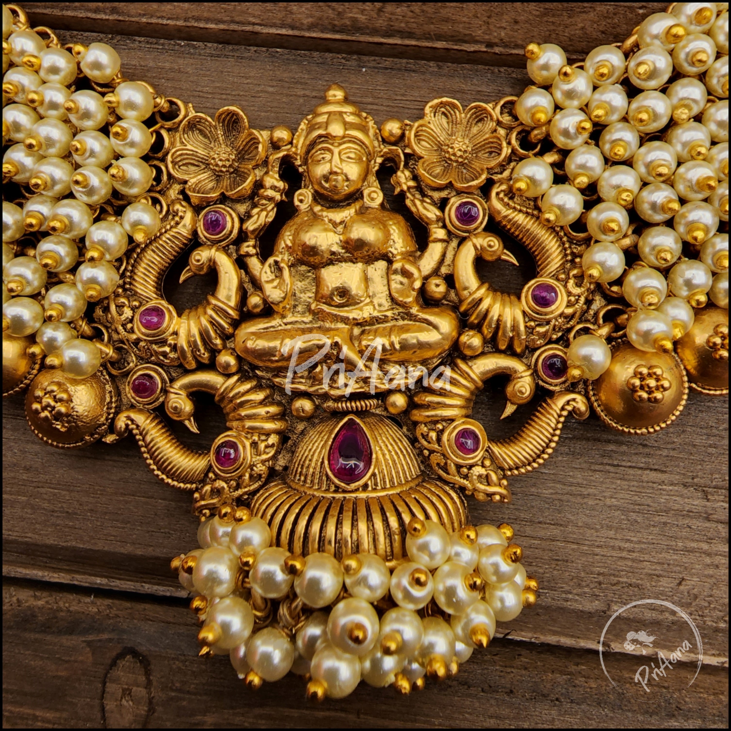 Alari Temple Jewelry Pearl Necklace Set